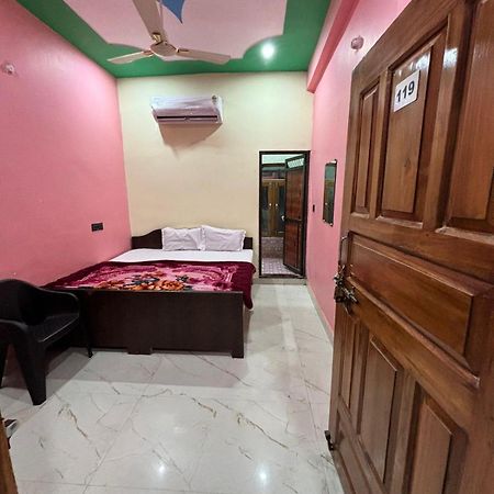 Chandrika Palace 500 Meter From Ayodhya Railway And Ram Mandir Exterior foto